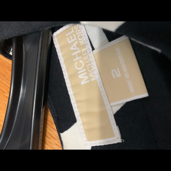 Size 2 Michael Kors giraffe print shift dress - Picture 5 of 5